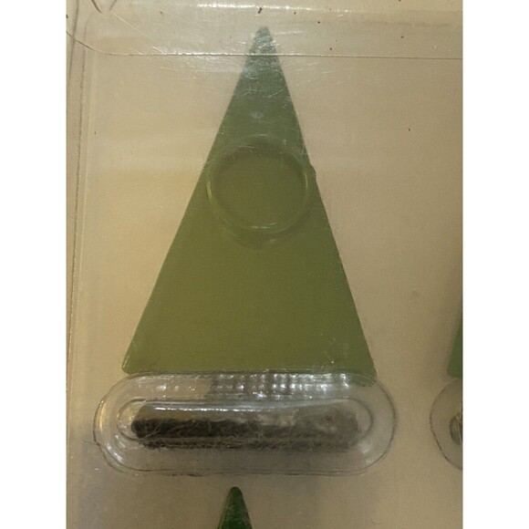 2 DII Design Imports Mini Christmas Trees Flat Metal Glossy Enamel 4 Pack - Picture 9 of 9